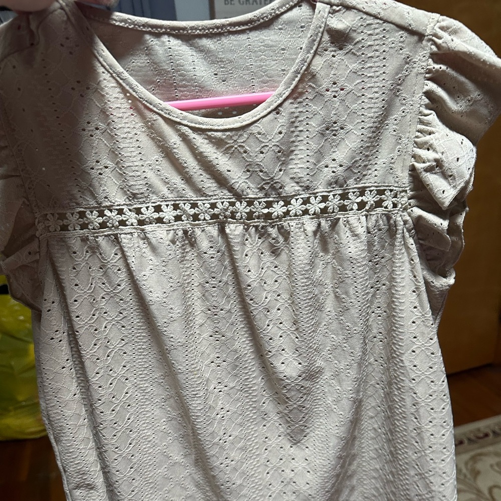 Cream Puff Sleeve Ruffled Blouse